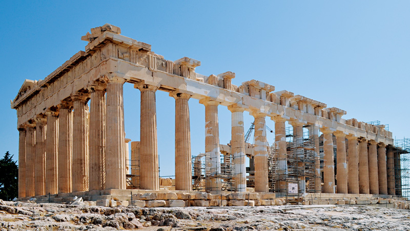 雅典衛城帕特嫩神廟為希臘鼎盛時期的建築傑作，象徵雅典最光輝時期。